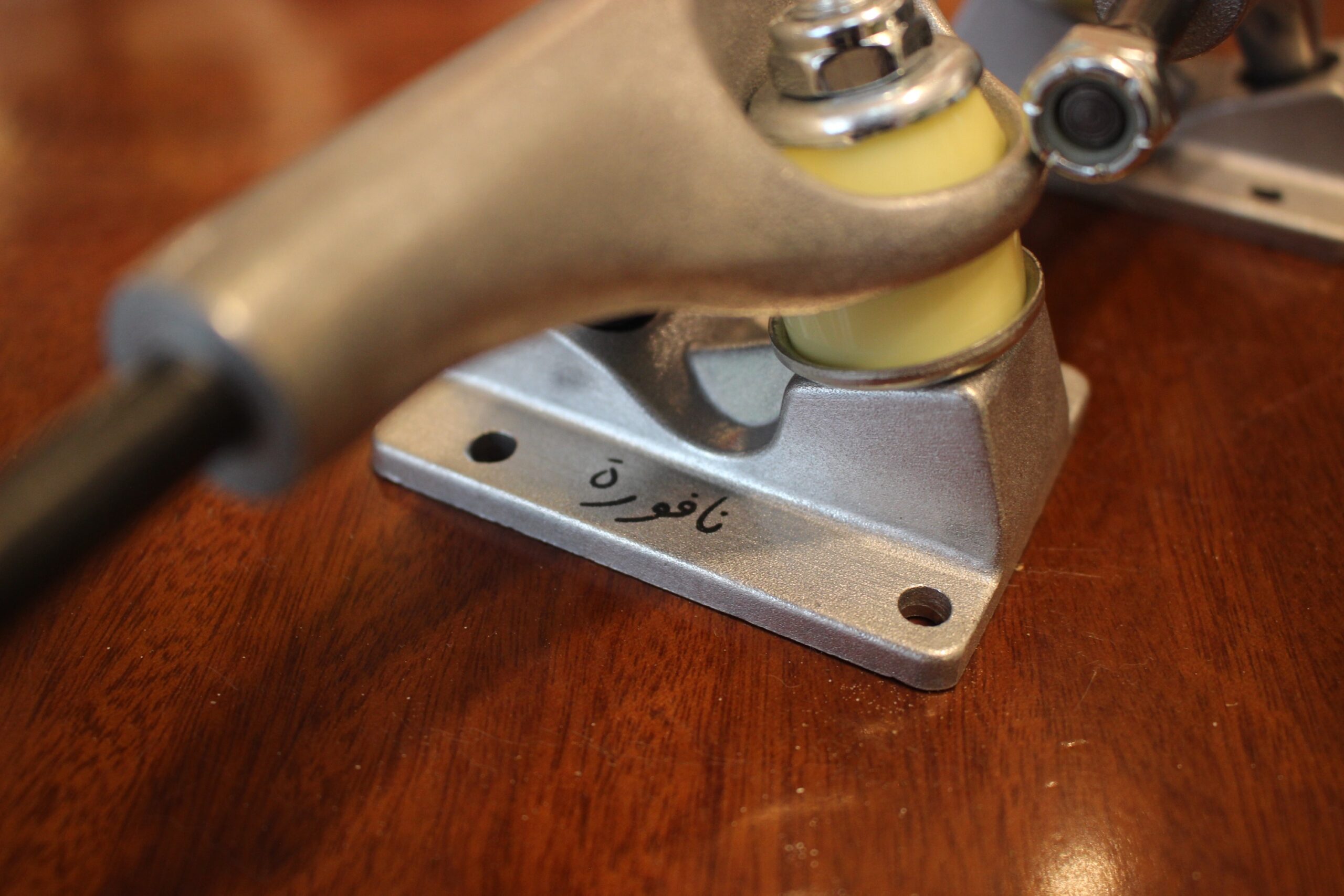 NAF BRLG Classic Silver Tucks 144 - Skateboard Trucks - Image 5